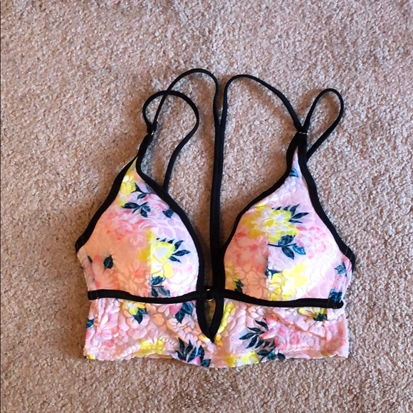 PINK Victoria's Secret Other - ✨SOLD✨ PINK lightly lined strappy bralette
